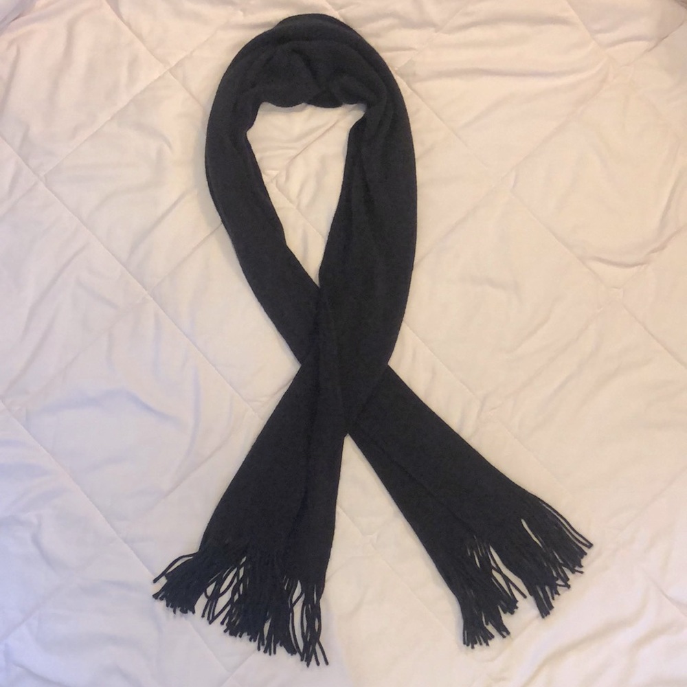 Super Soft Black Scarf